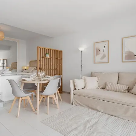 Close To The & Balcony With Sea Views Apartment *