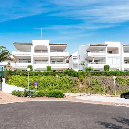 Close To The & Balcony With Sea Views *